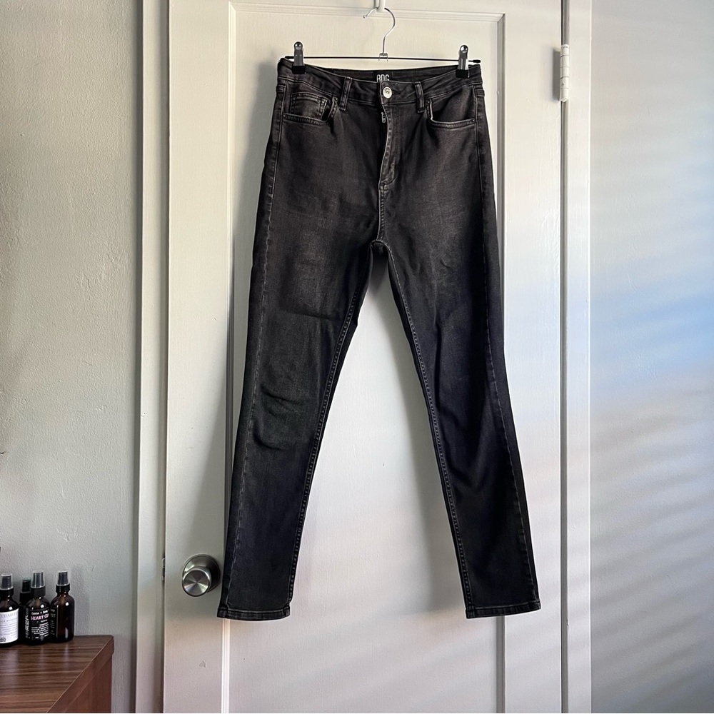 BDG Black Pine Skinny Jean Sz 30